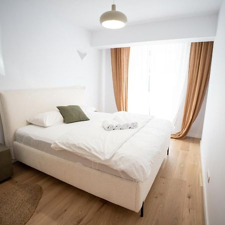 The Level Sanctuary: Free Parking & Netflix Lägenhet Bukarest Exteriör bild