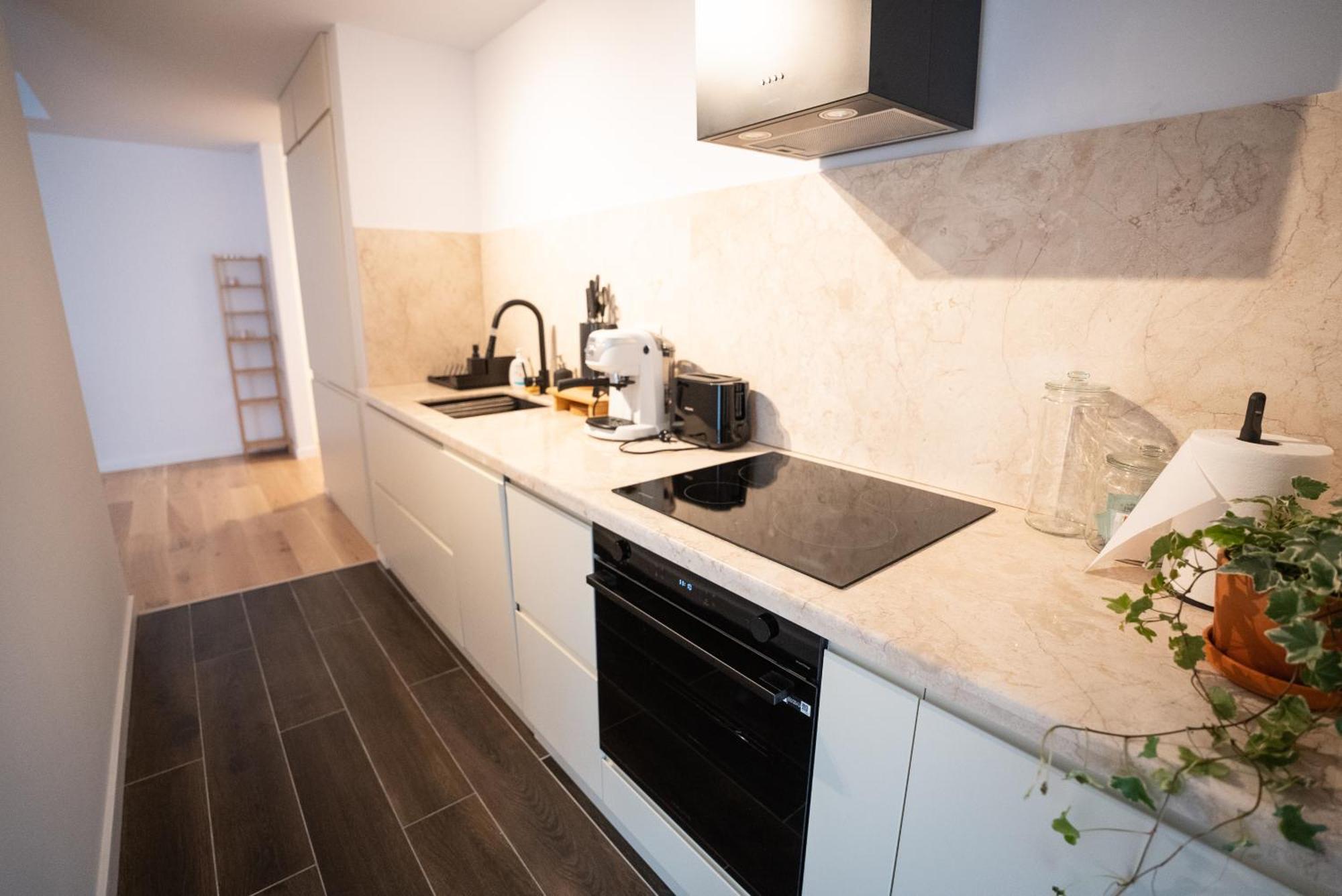 The Level Sanctuary: Free Parking & Netflix Lägenhet Bukarest Exteriör bild