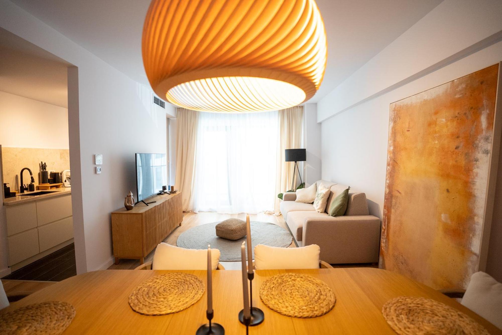 The Level Sanctuary: Free Parking & Netflix Lägenhet Bukarest Exteriör bild