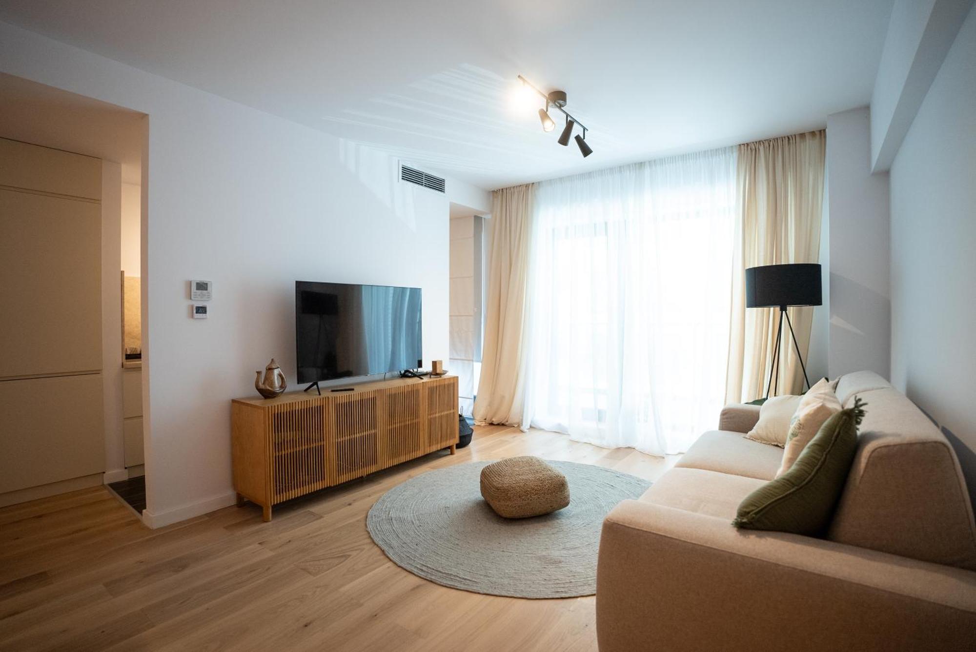 The Level Sanctuary: Free Parking & Netflix Lägenhet Bukarest Exteriör bild